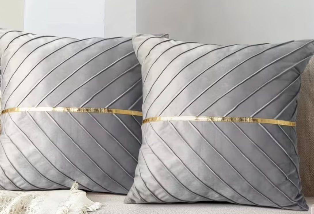 2 pieces of super soft velvet cushion cover 45x45cm