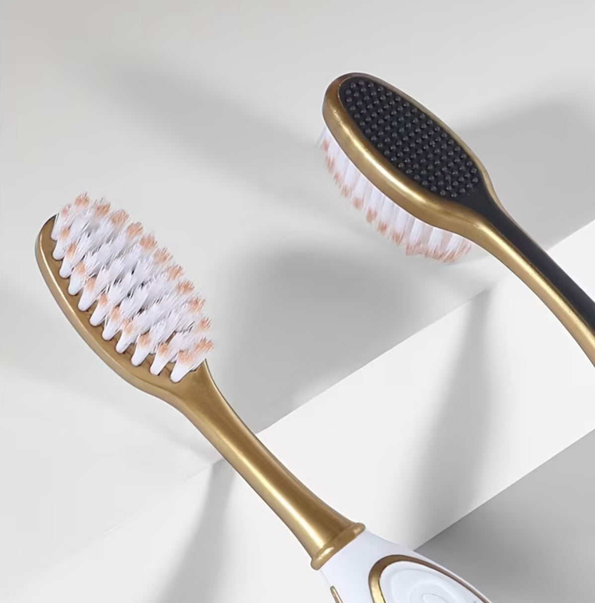 Luxury toothbrush New Series

Platinum Oval Head 6 pcs