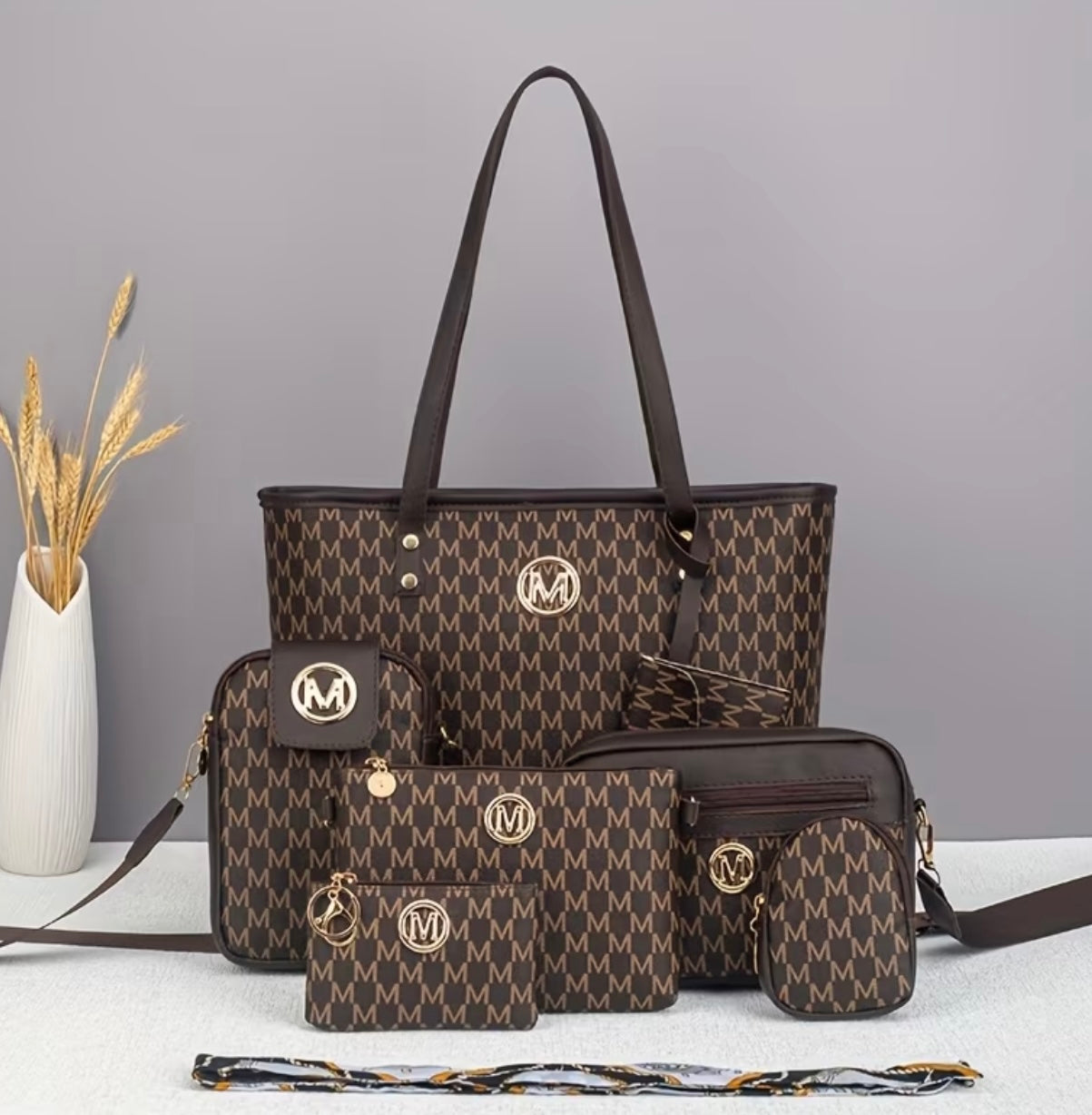 Set of 7 pieces plastic tote bag with fashionable letter print