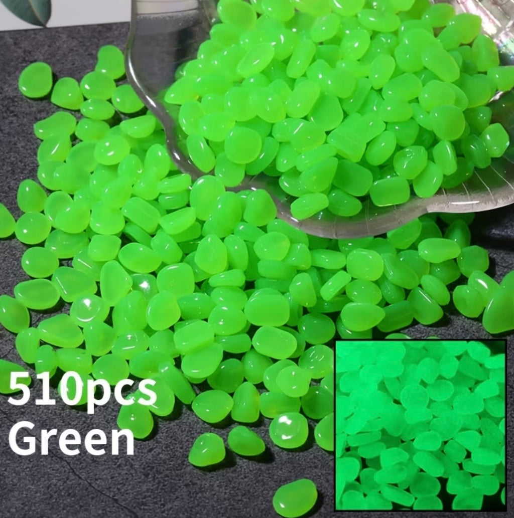 5 pcs Resin Pebbles, Phosphorescent Stones, Stones

Decorative Coloured