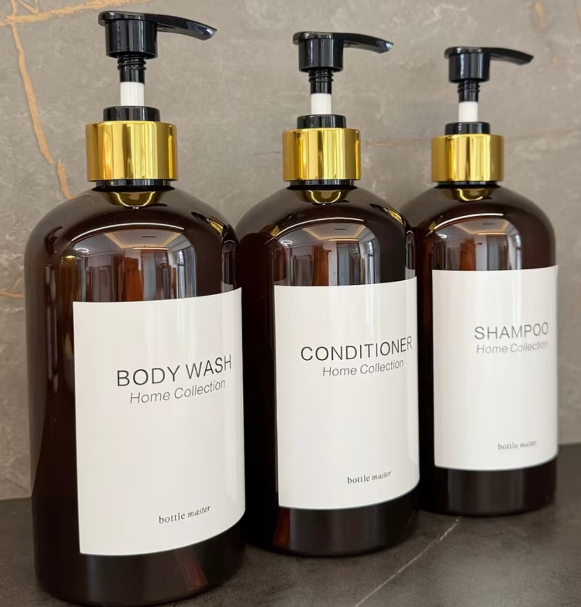 Set of 3 dispensers for shampoo and conditioner