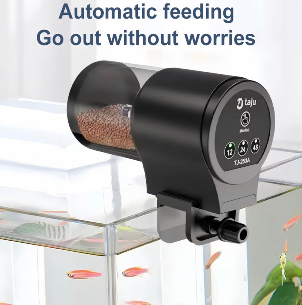 Automatic fish food vending machine