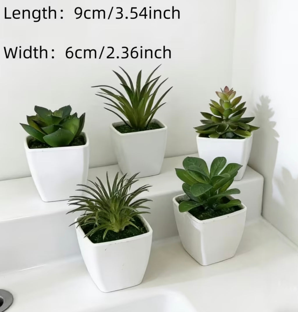 Set of 5 pieces of artificial potted plants