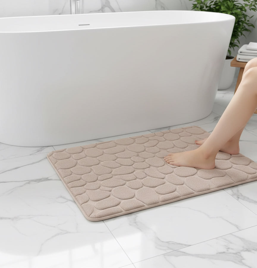 Soft and Absorbent Bath Mat with

Non-slip PVC bottom (60x40 CM)