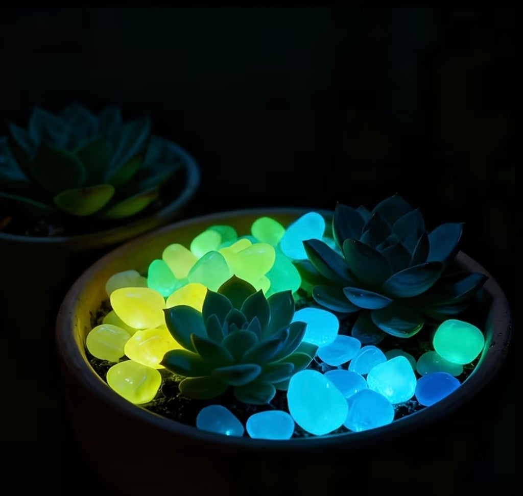 5 pcs Resin Pebbles, Phosphorescent Stones, Stones

Decorative Coloured
