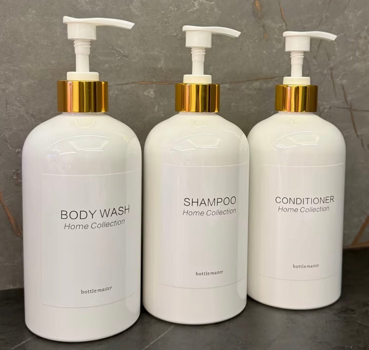 Set of 3 dispensers for shampoo and conditioner