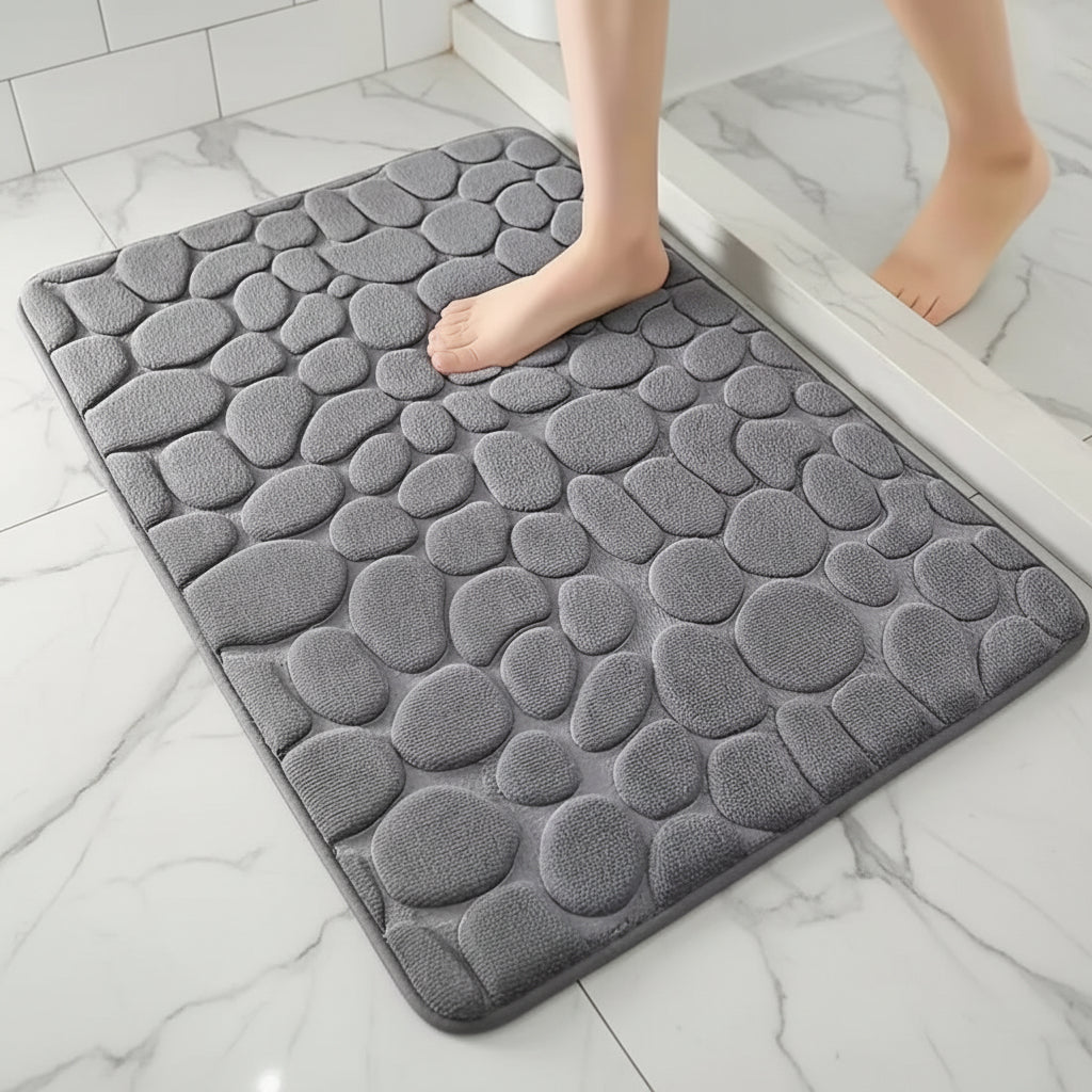 Soft and Absorbent Bath Mat with

Non-slip PVC bottom (60x40 CM)