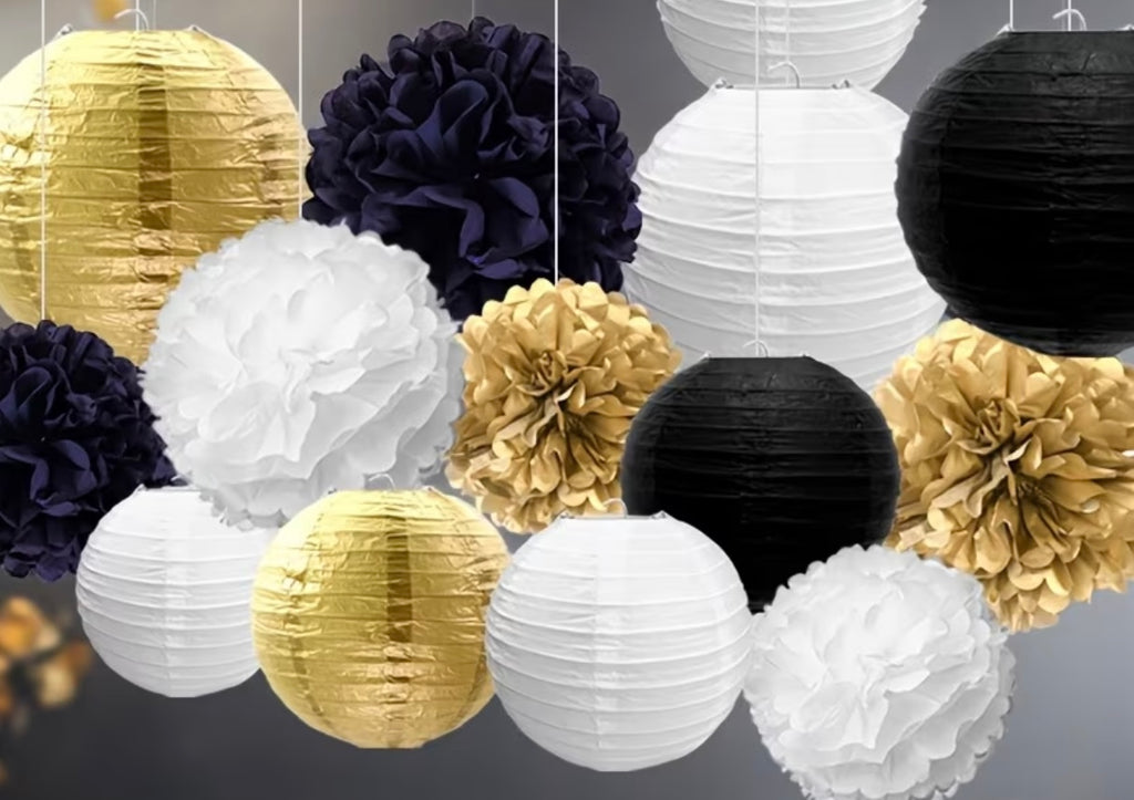 13 pieces, Set of paper lanterns to

Black or white contrast