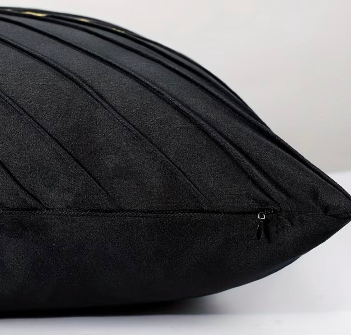 2 pieces of super soft velvet cushion cover 45x45cm