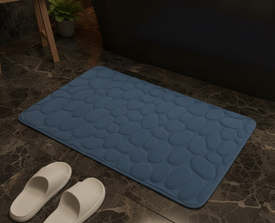 Soft and Absorbent Bath Mat with

Non-slip PVC bottom (60x40 CM)