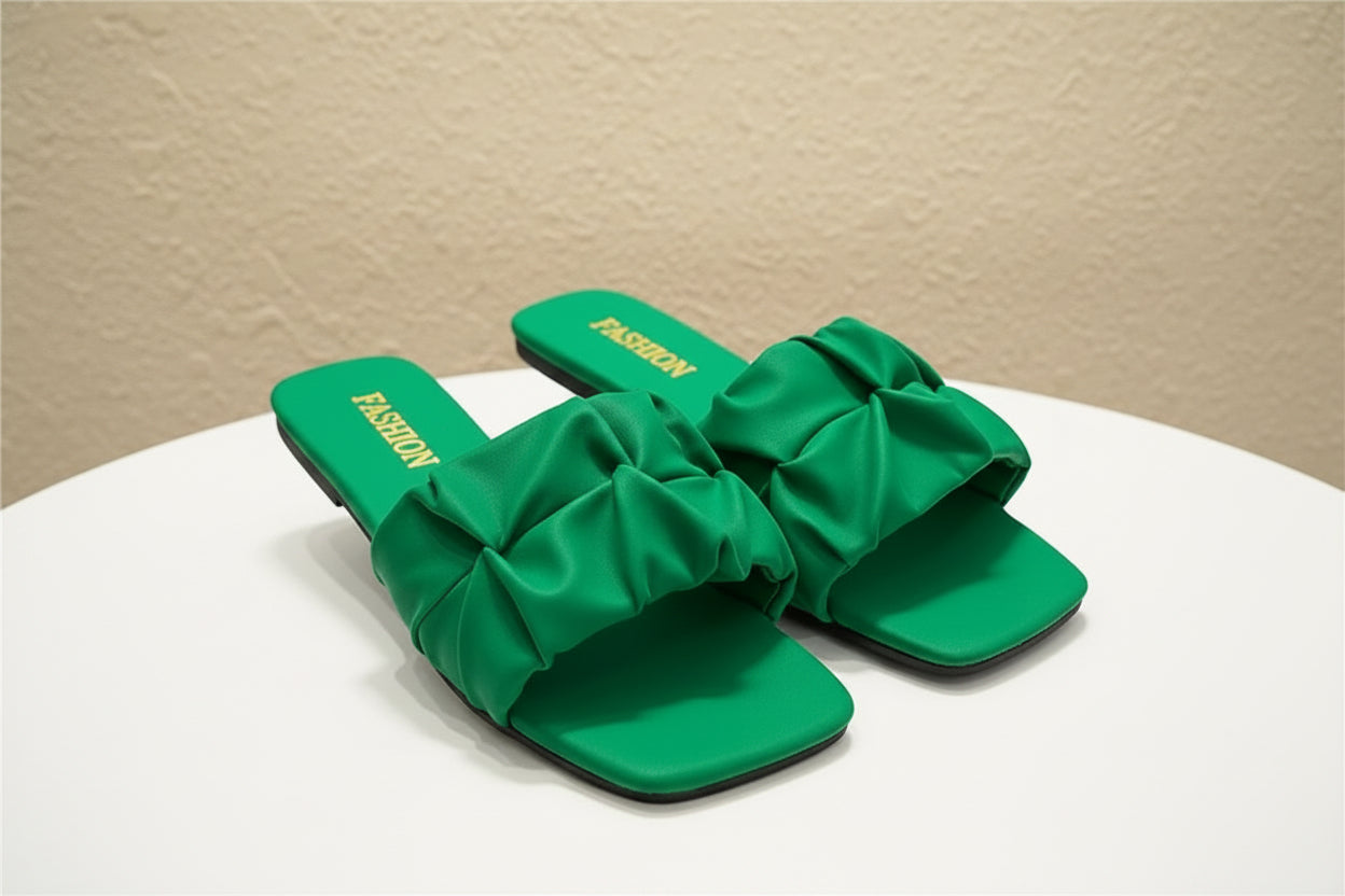 Women's sandals Flat slip-on slippers with ruffles for women