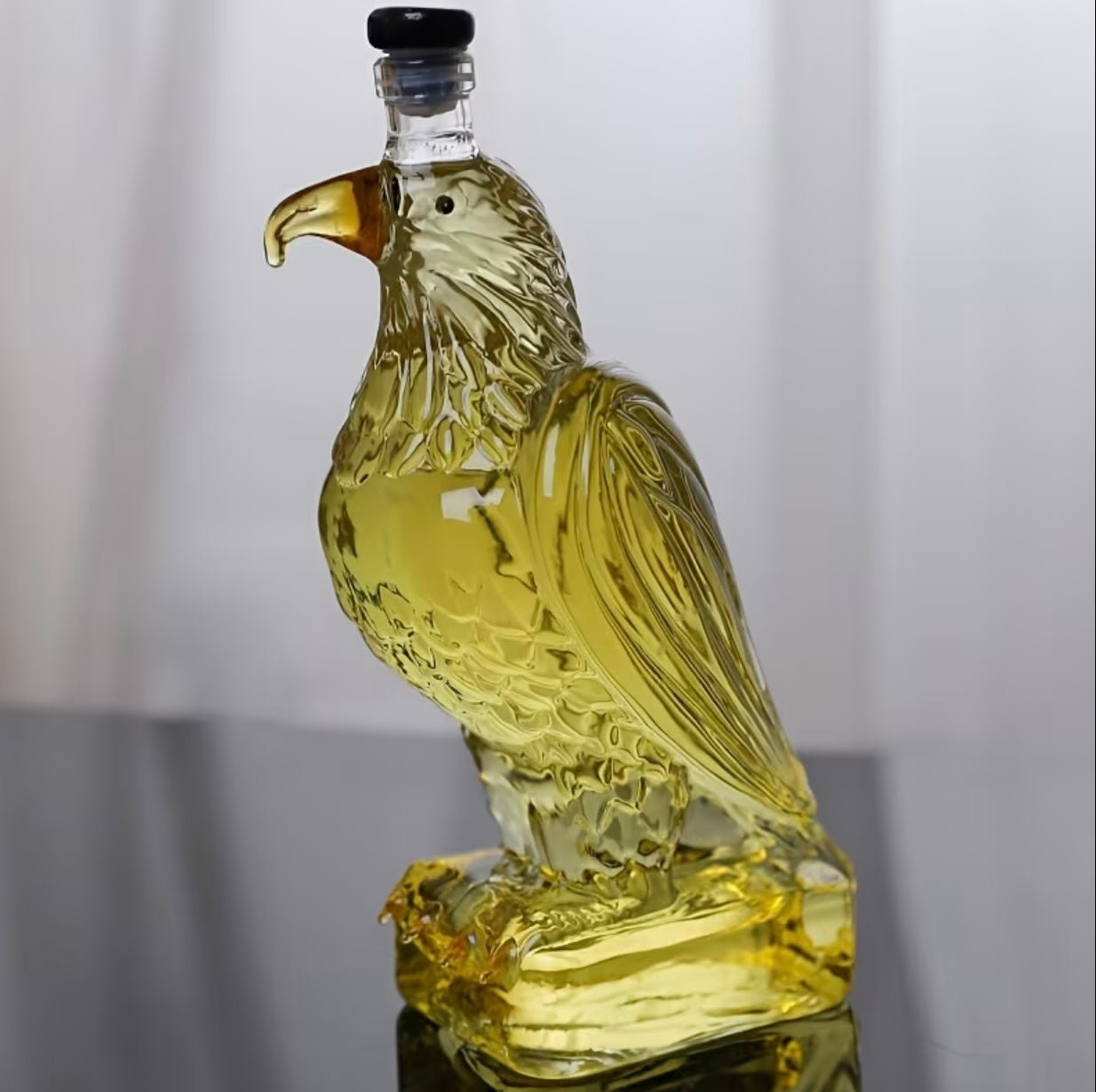 1pc Bottle of Hand Blown Glass Liquor at

Eagle shape