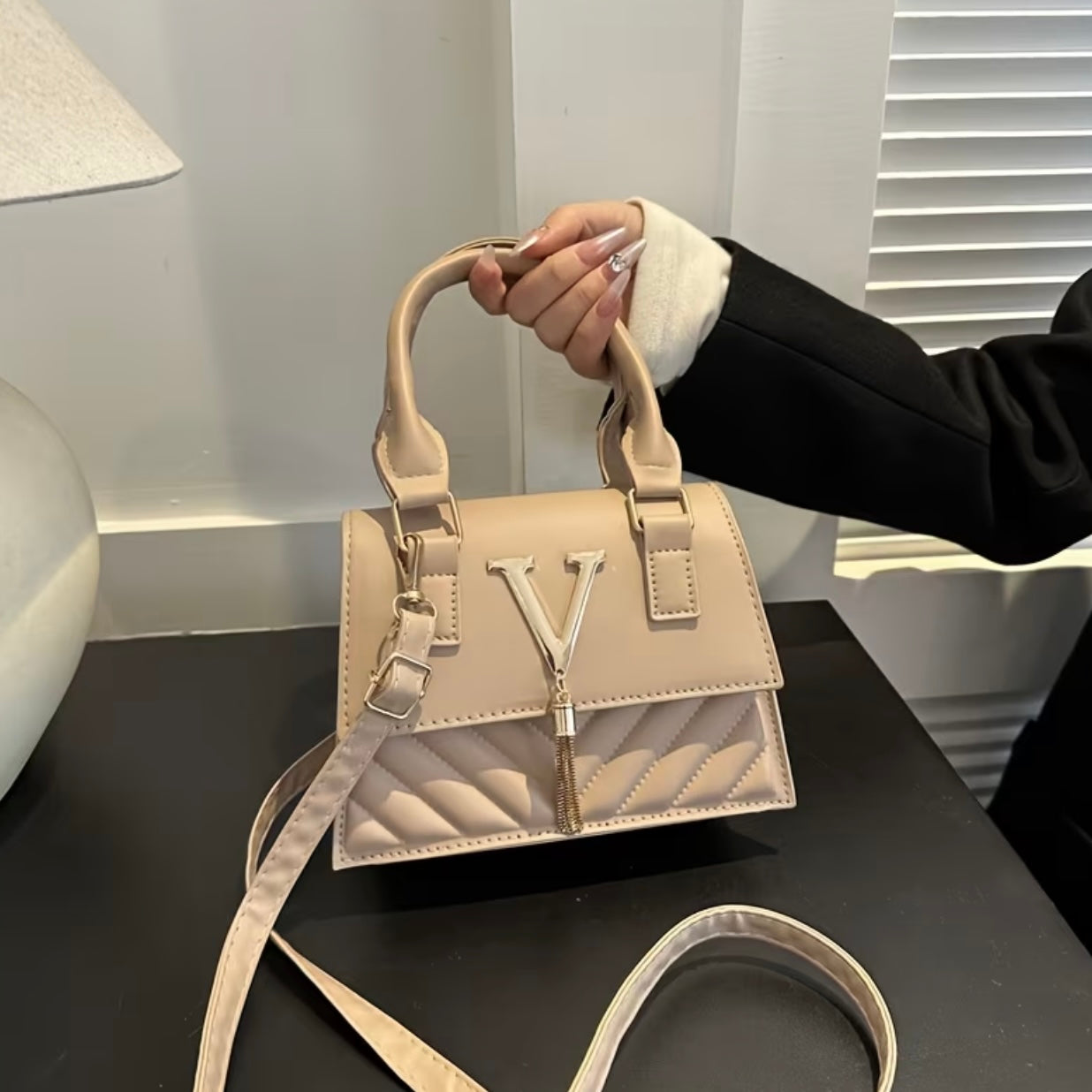 Women's hot chain bag