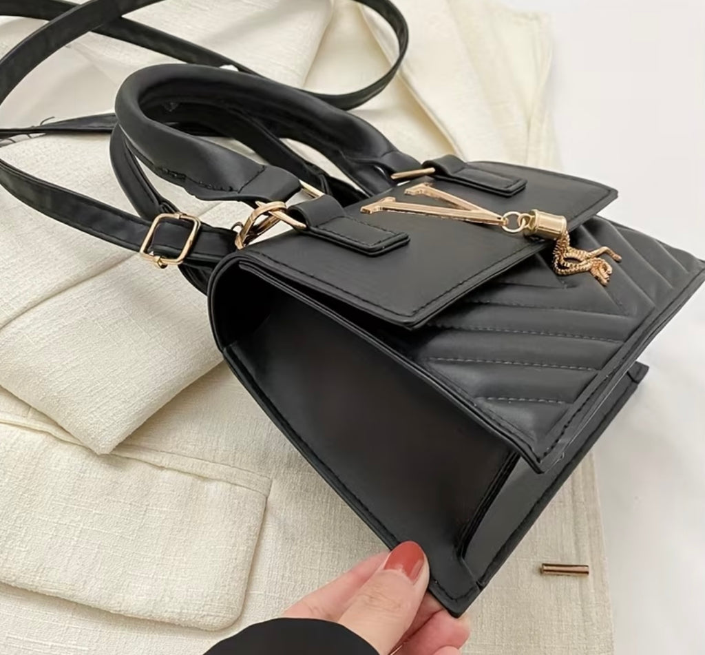 Women's hot chain bag