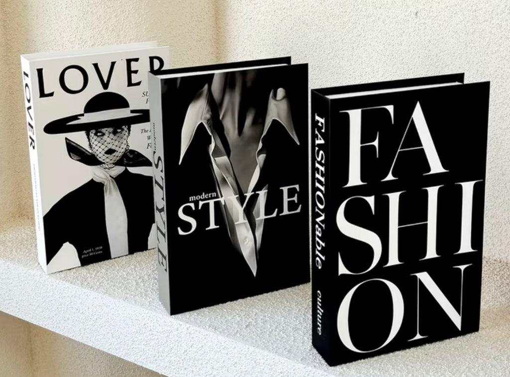 Set of 3 pieces of luxury black and white decorations for furniture