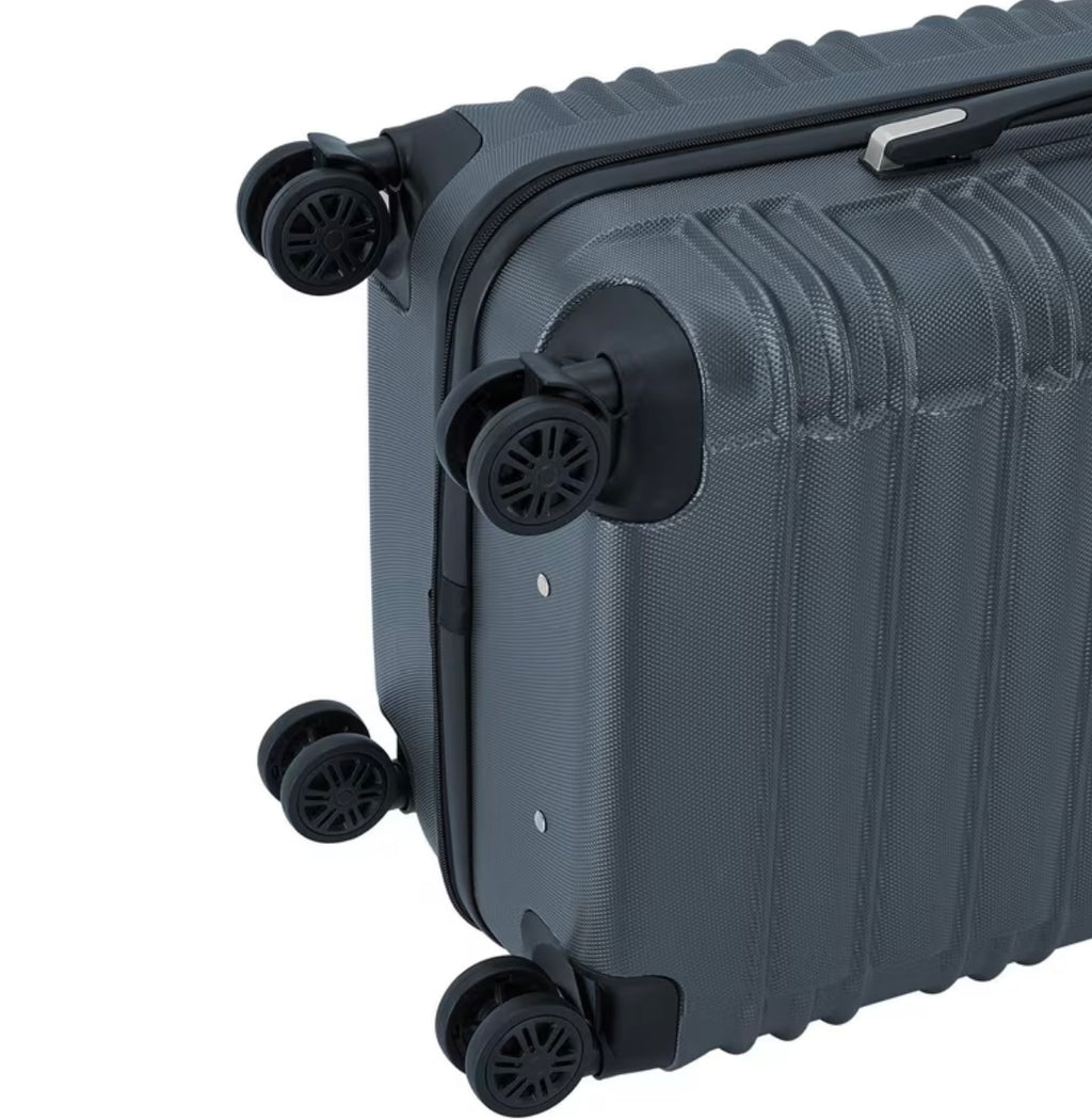 Set of hard suitcases
